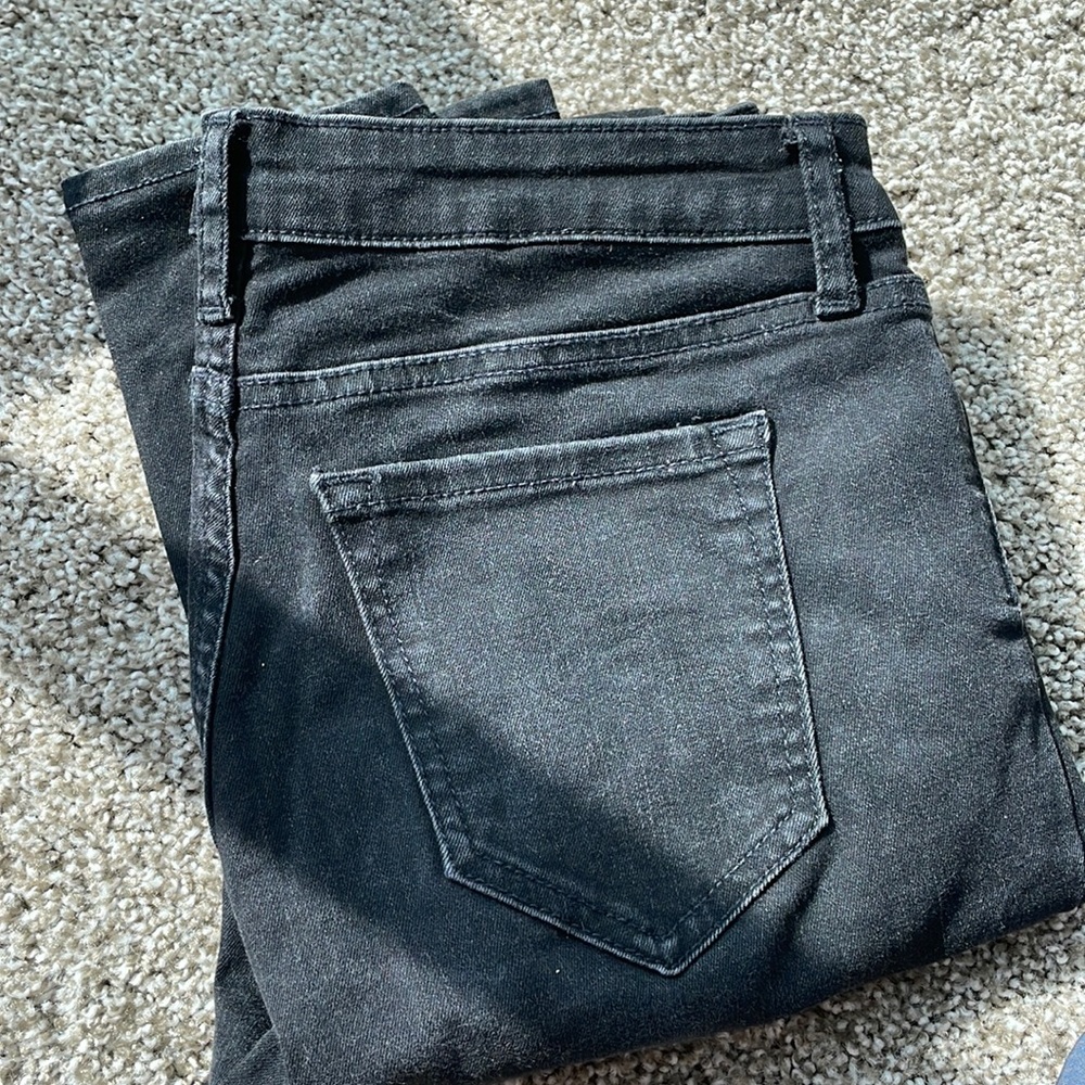 27R Black Gap Skinny Jeans